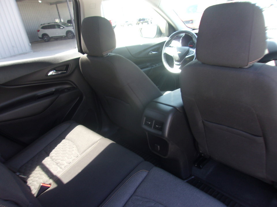 Used 2018 Chevrolet Equinox LT FWD image 14
