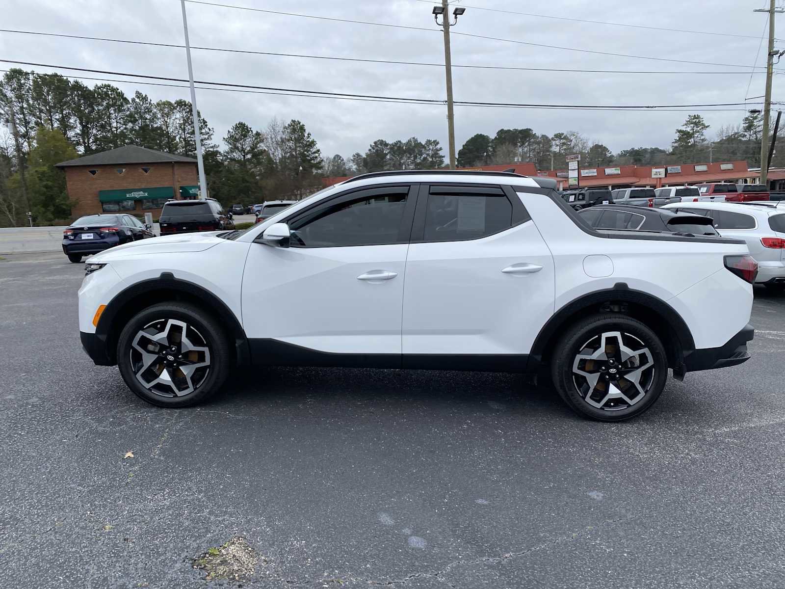 Certified 2023 Hyundai Santa Cruz Limited image 8