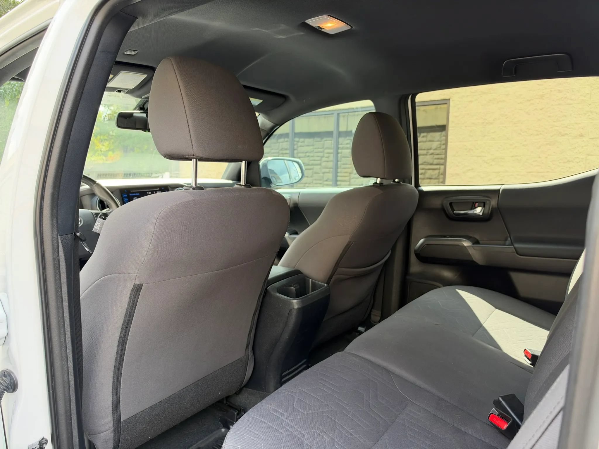 Used 2019 Toyota Tacoma TRD Off-Road w/ Technology Package AWD/4WD image 27