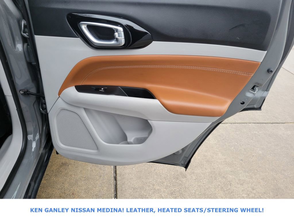 Used 2023 Jeep Compass Limited image 48