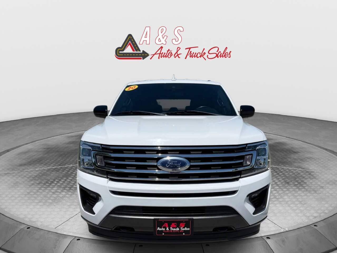 Used 2020 Ford Expedition Max XL AWD/4WD image 2