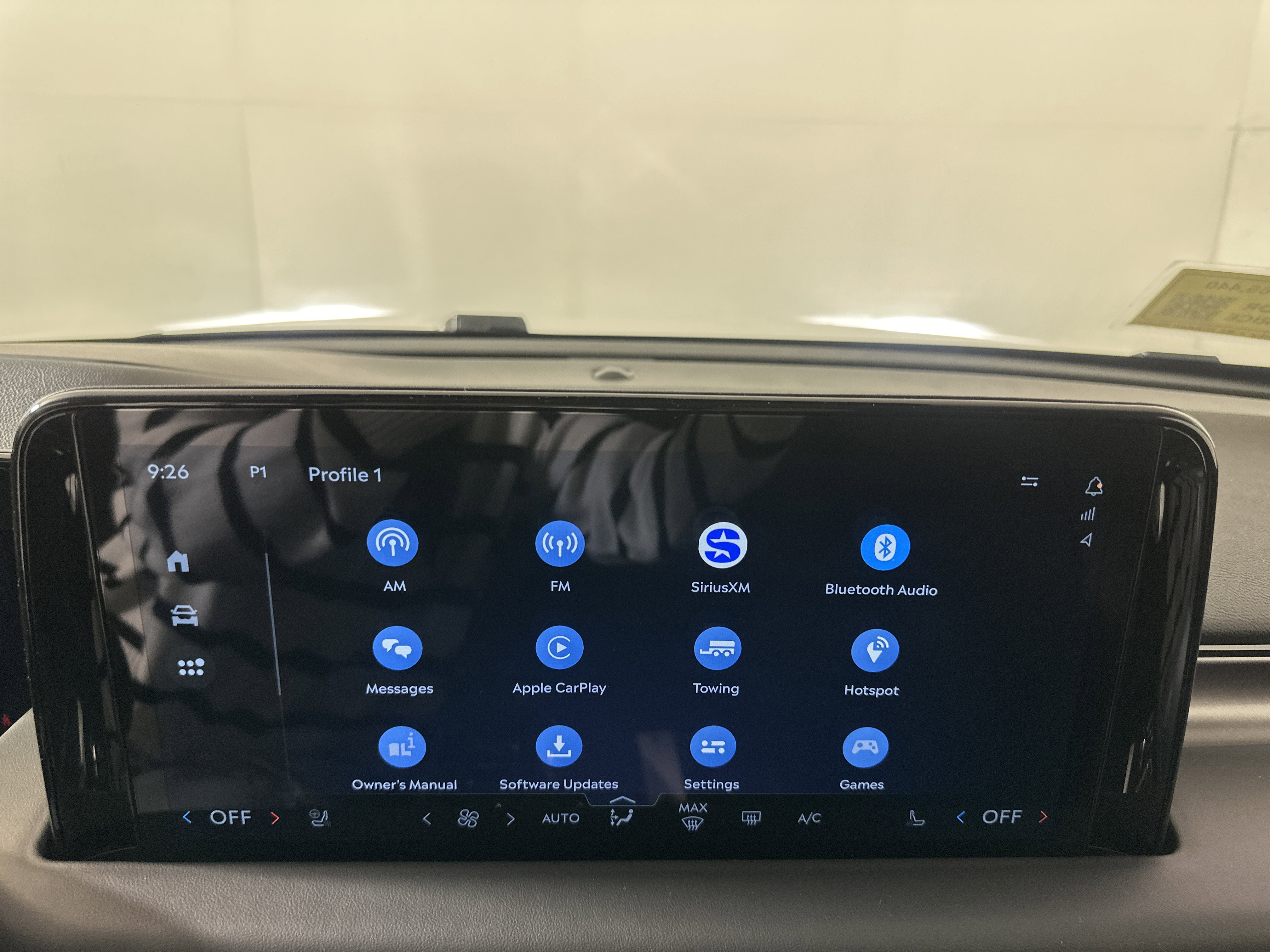 New 2025 Lincoln Aviator AWD image 17