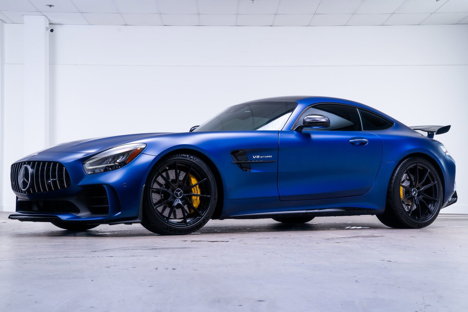 Used 2020 Mercedes-Benz AMG GT R image 3