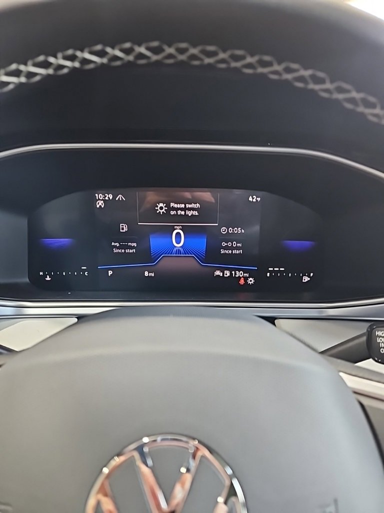 New 2026 Volkswagen Taos SE image 33