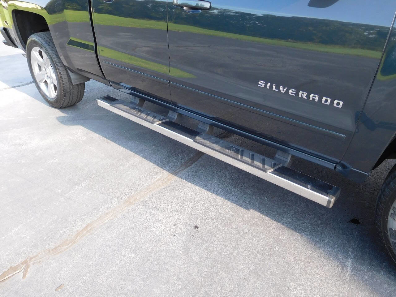 Used 2017 Chevrolet Silverado 1500 LT w/ All Star Edition image 16