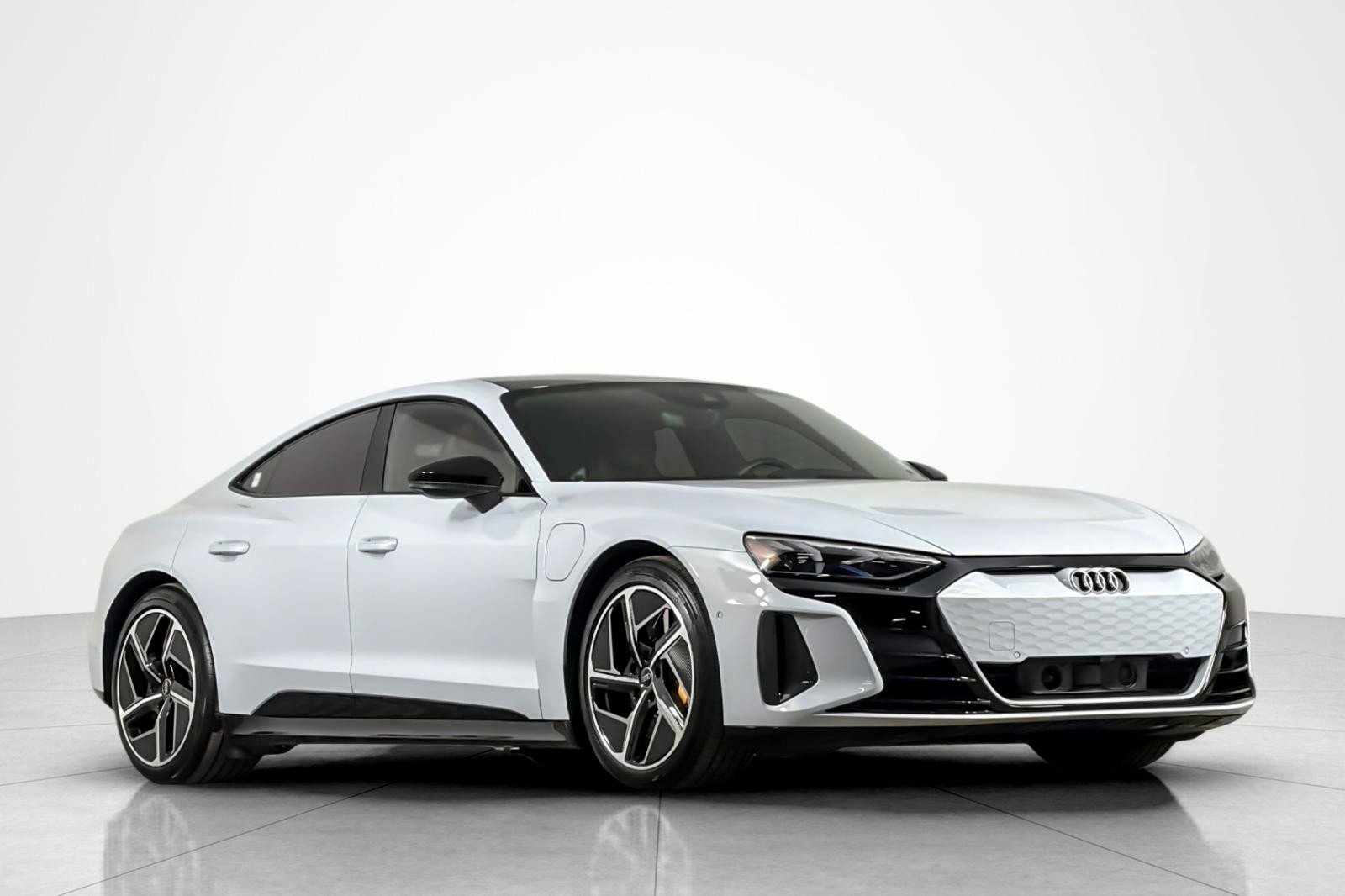 Used 2024 Audi RS e-tron GT AWD/4WD image 7