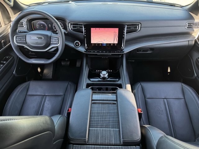 Used 2023 Jeep Wagoneer Series III w/ Convenience Group I image 11