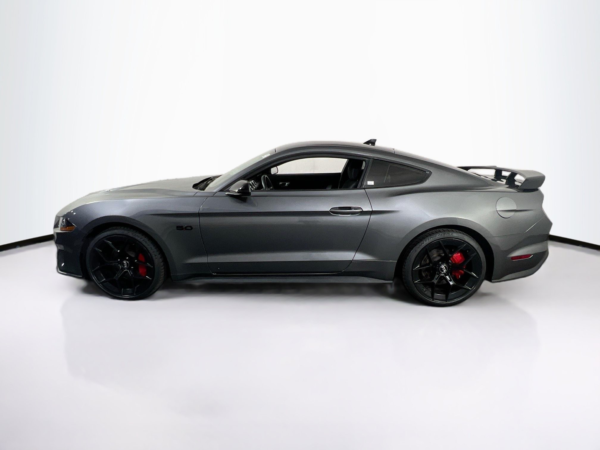 Used 2022 Ford Mustang GT w/ Equipment Group 301A RWD image 8