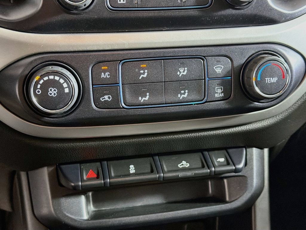 Used 2019 Chevrolet Colorado LT w/ LT Convenience Package AWD/4WD image 16