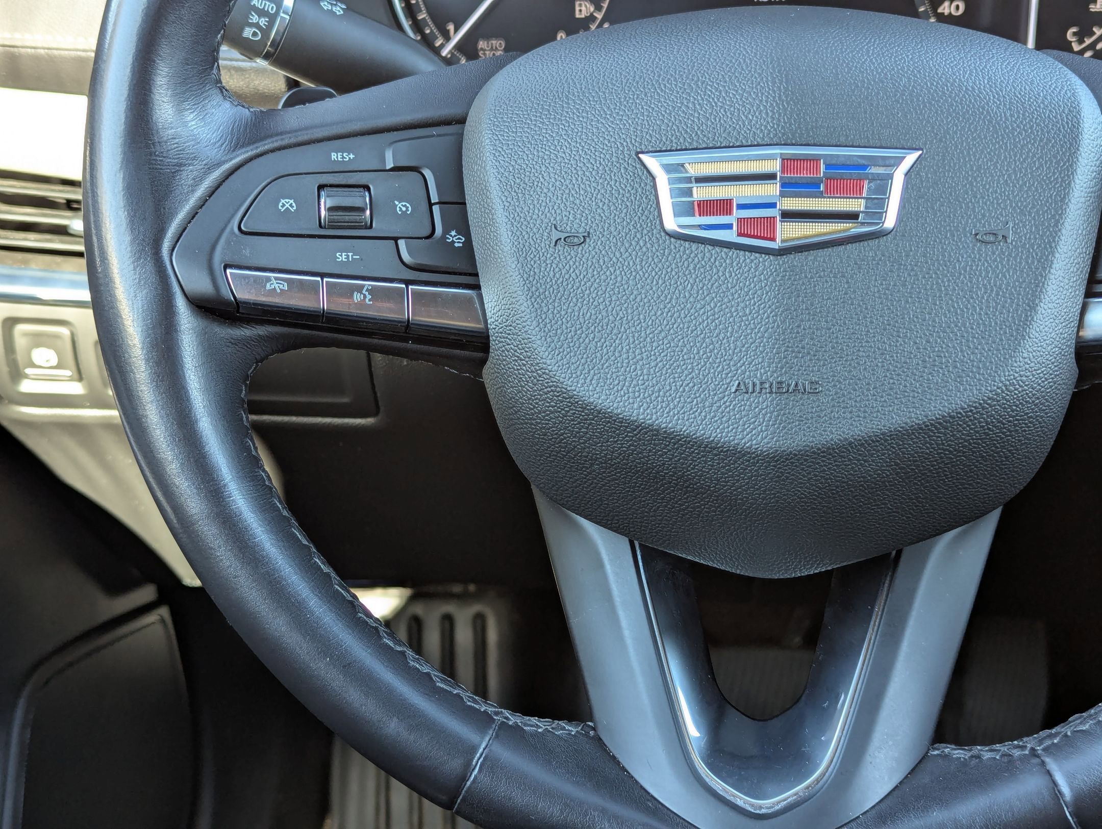 Used 2023 Cadillac XT4 Premium Luxury image 21