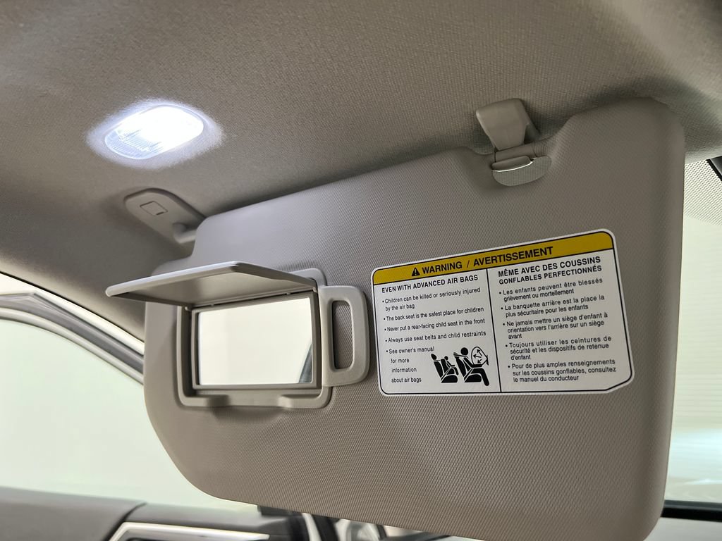 Used 2025 Mitsubishi Outlander SE FWD image 76