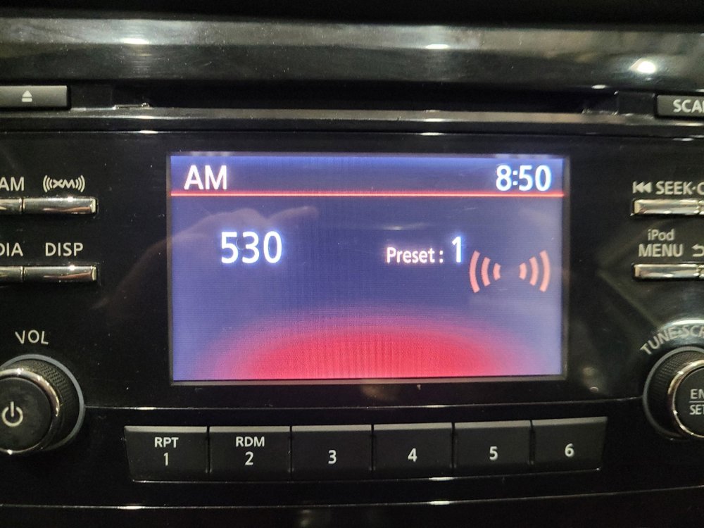 Used 2018 Nissan Rogue Sport S image 25