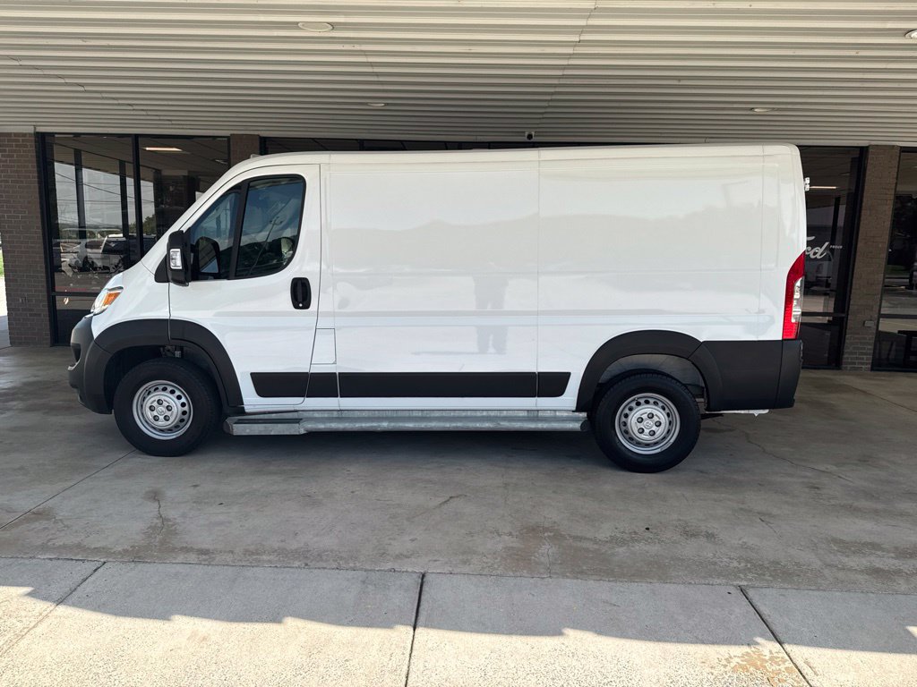 Used 2025 RAM ProMaster 2500 w/ U-Haul Equipment Group FWD image 7