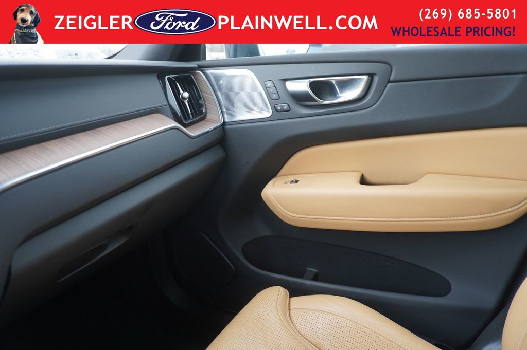 Used 2023 Volvo XC60 B5 Ultimate image 34