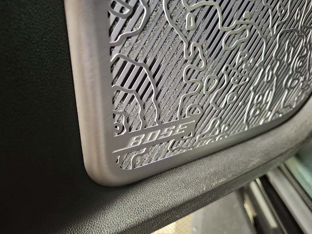 Used 2024 GMC Hummer EV 3X w/ LPO, Illumination Package image 25