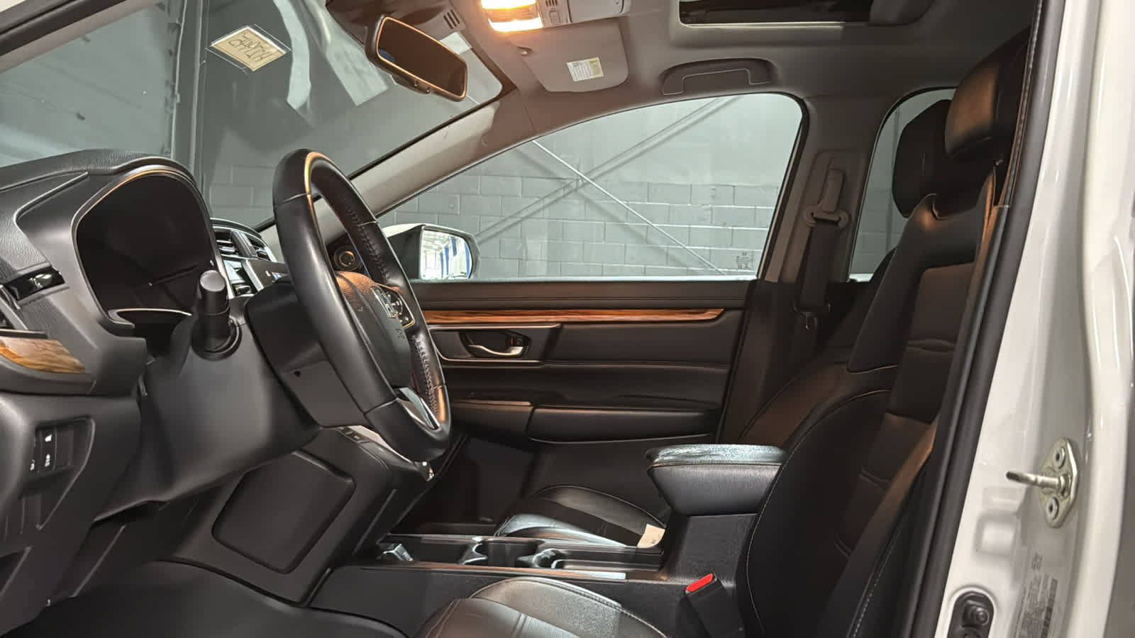 Used 2017 Honda CR-V Touring image 10