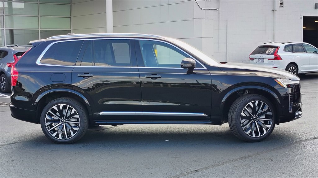 New 2026 Volvo XC90 B6 Plus w/ Protection Package Premier image 2