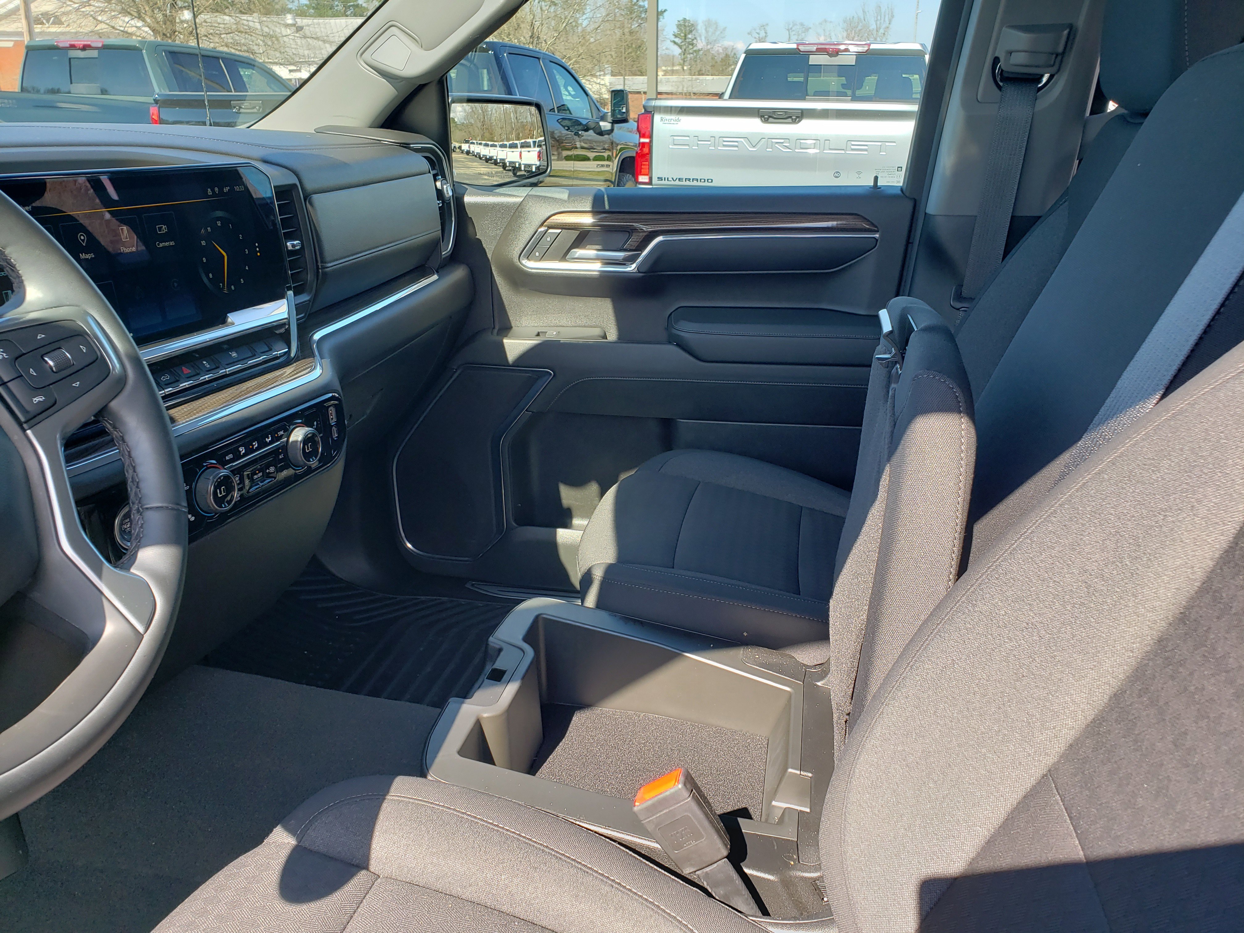 Used 2024 Chevrolet Silverado 1500 LT image 27