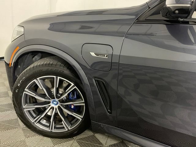 Used 2022 BMW X5 xDrive45e w/ M Sport Package AWD/4WD image 31