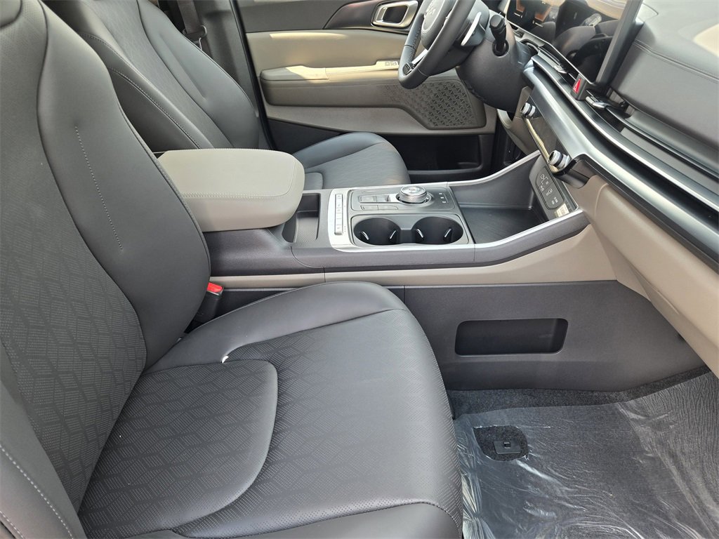 New 2026 Kia Carnival LXS image 10