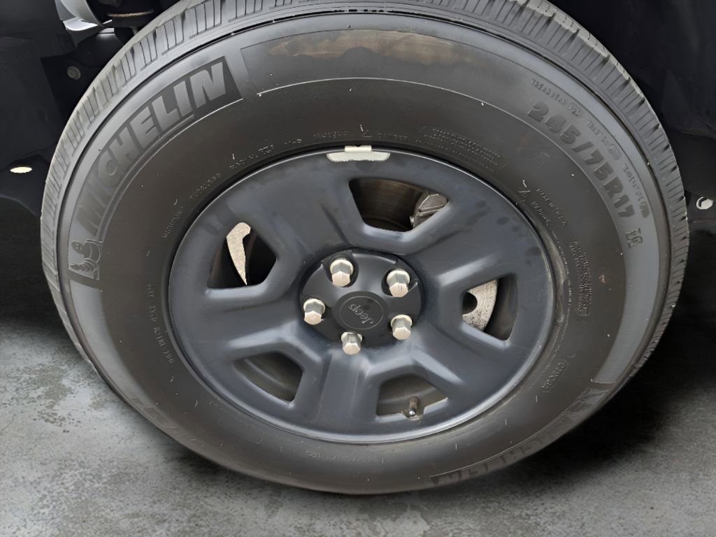 Used 2023 Jeep Wrangler Sport image 9