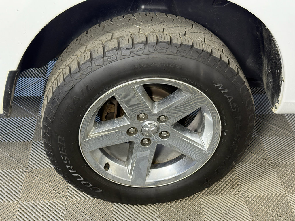 Used 2017 RAM 1500 Express image 5