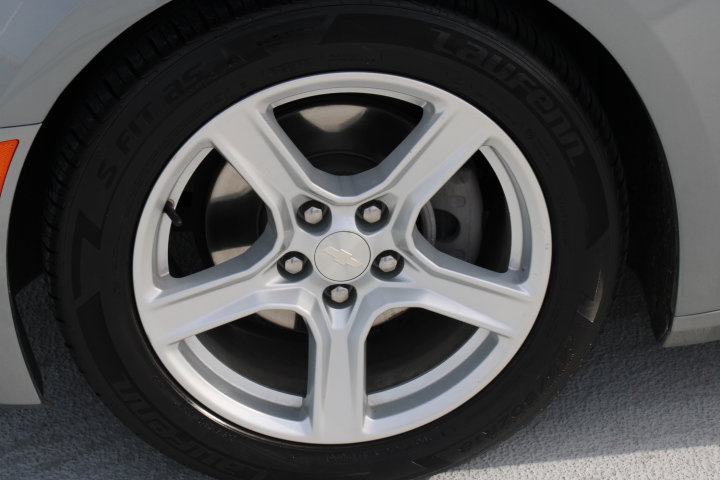 Used 2023 Chevrolet Camaro LT image 14