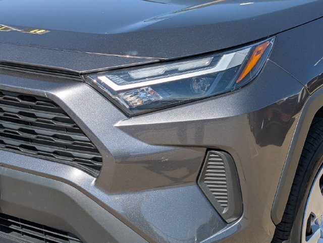 Used 2024 Toyota RAV4 LE AWD/4WD image 10