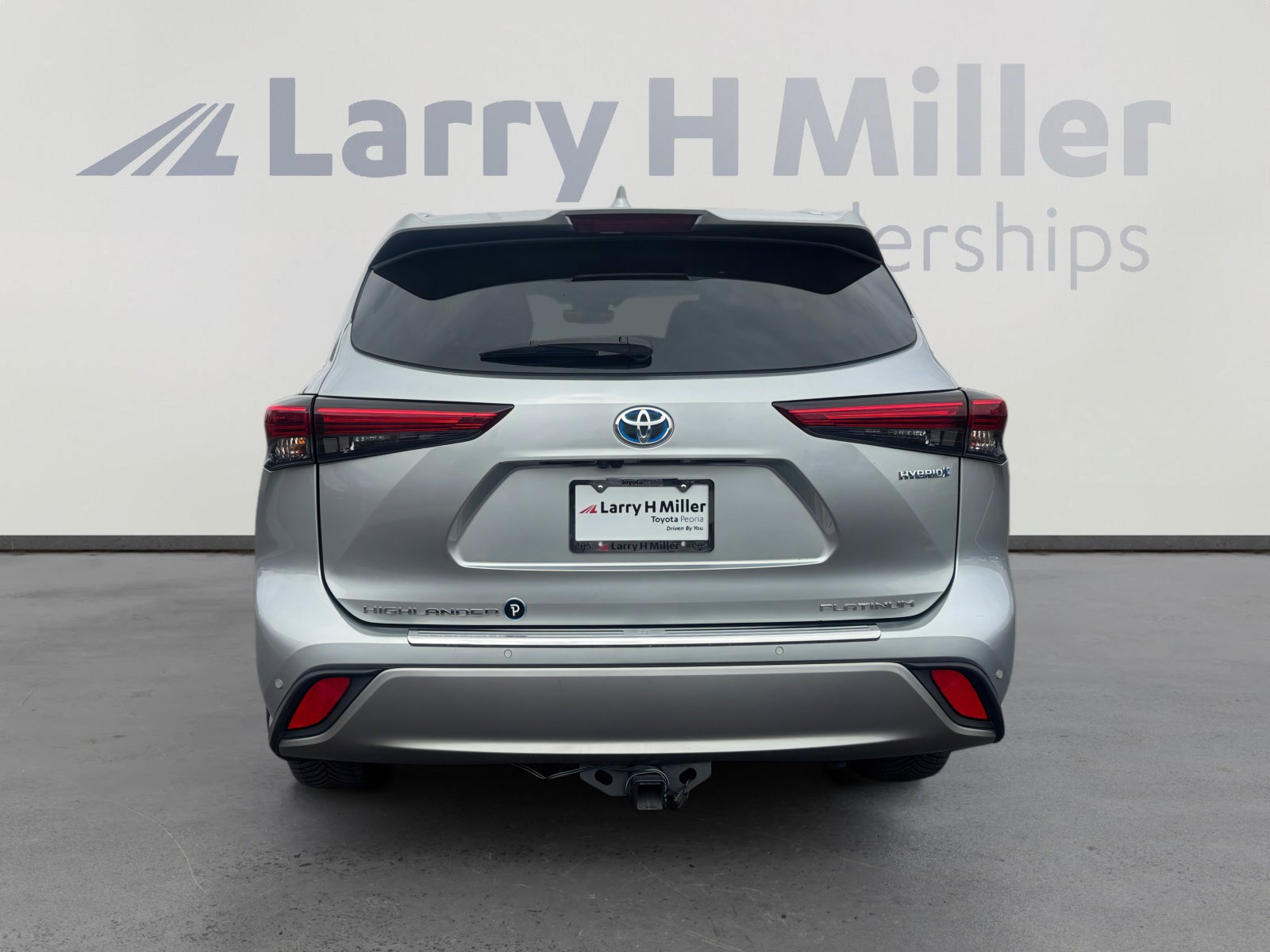Used 2021 Toyota Highlander Platinum image 4