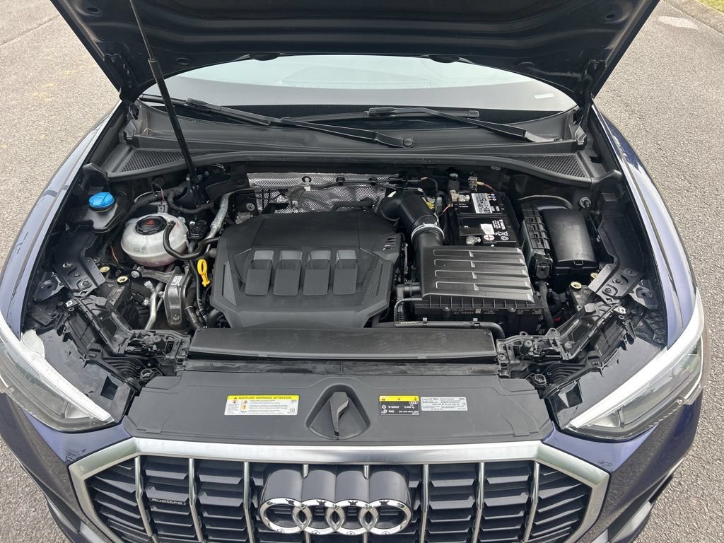Used 2021 Audi Q3 2.0T Premium w/ Convenience Package AWD/4WD image 13