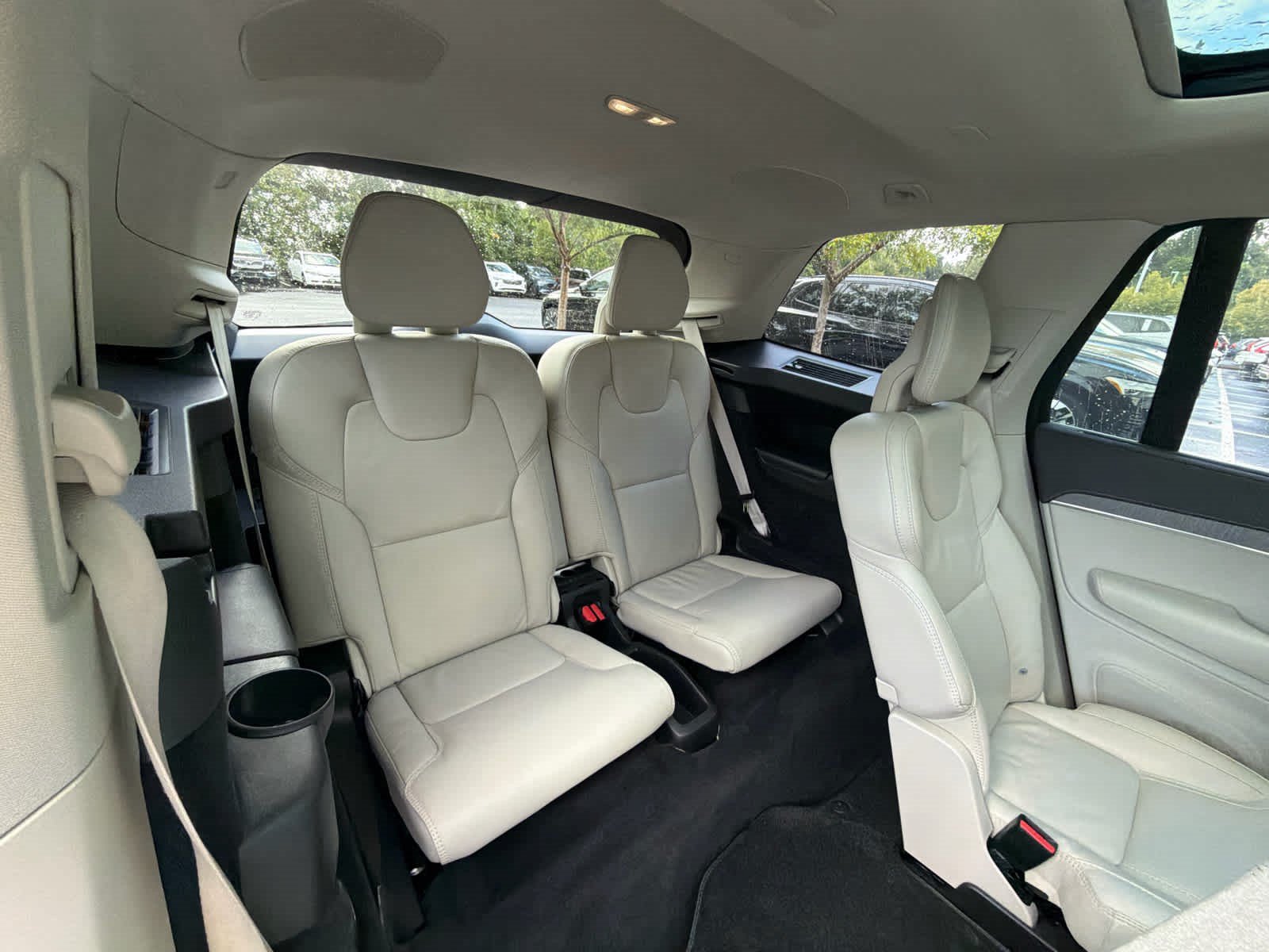 Certified 2025 Volvo XC90 T8 Ultra w/ Protection Package Premier AWD/4WD image 22
