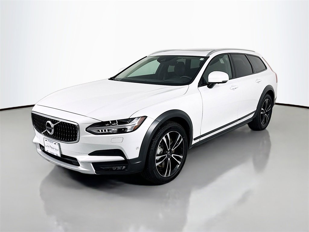Used 2019 Volvo V90 T5 Cross Country w/ Advanced Package image 1