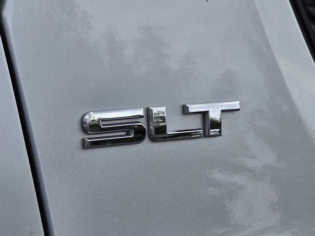 Used 2019 GMC Acadia SLT FWD image 28