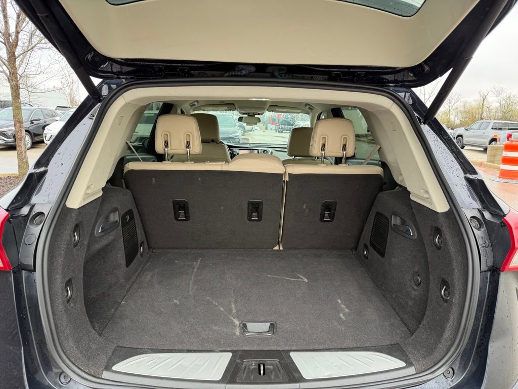 Used 2020 Buick Envision Preferred w/ LPO, Cargo Package FWD image 5