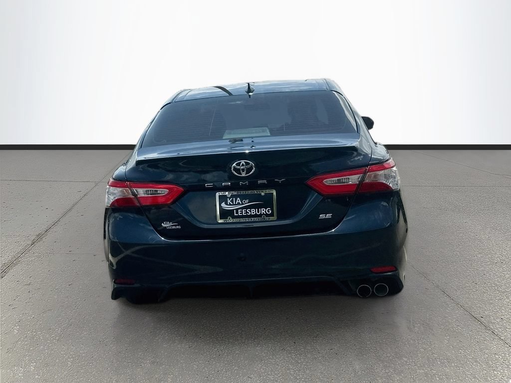 Used 2020 Toyota Camry SE FWD image 6