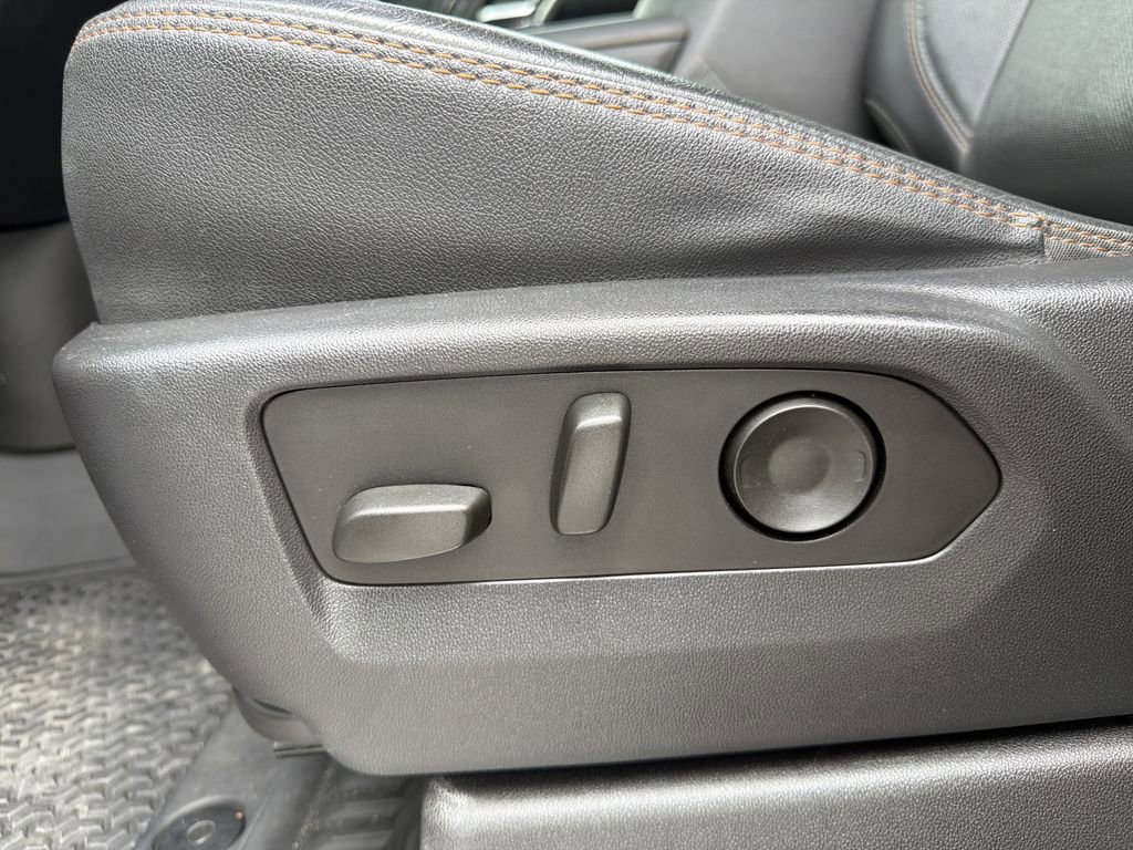 Used 2024 GMC Sierra 2500 AT4 w/ AT4 Premium Plus Package image 13