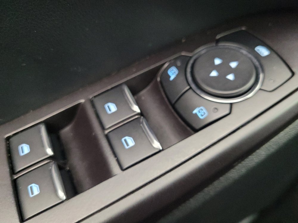Used 2020 Ford Explorer XLT w/ Comfort Package AWD/4WD image 27