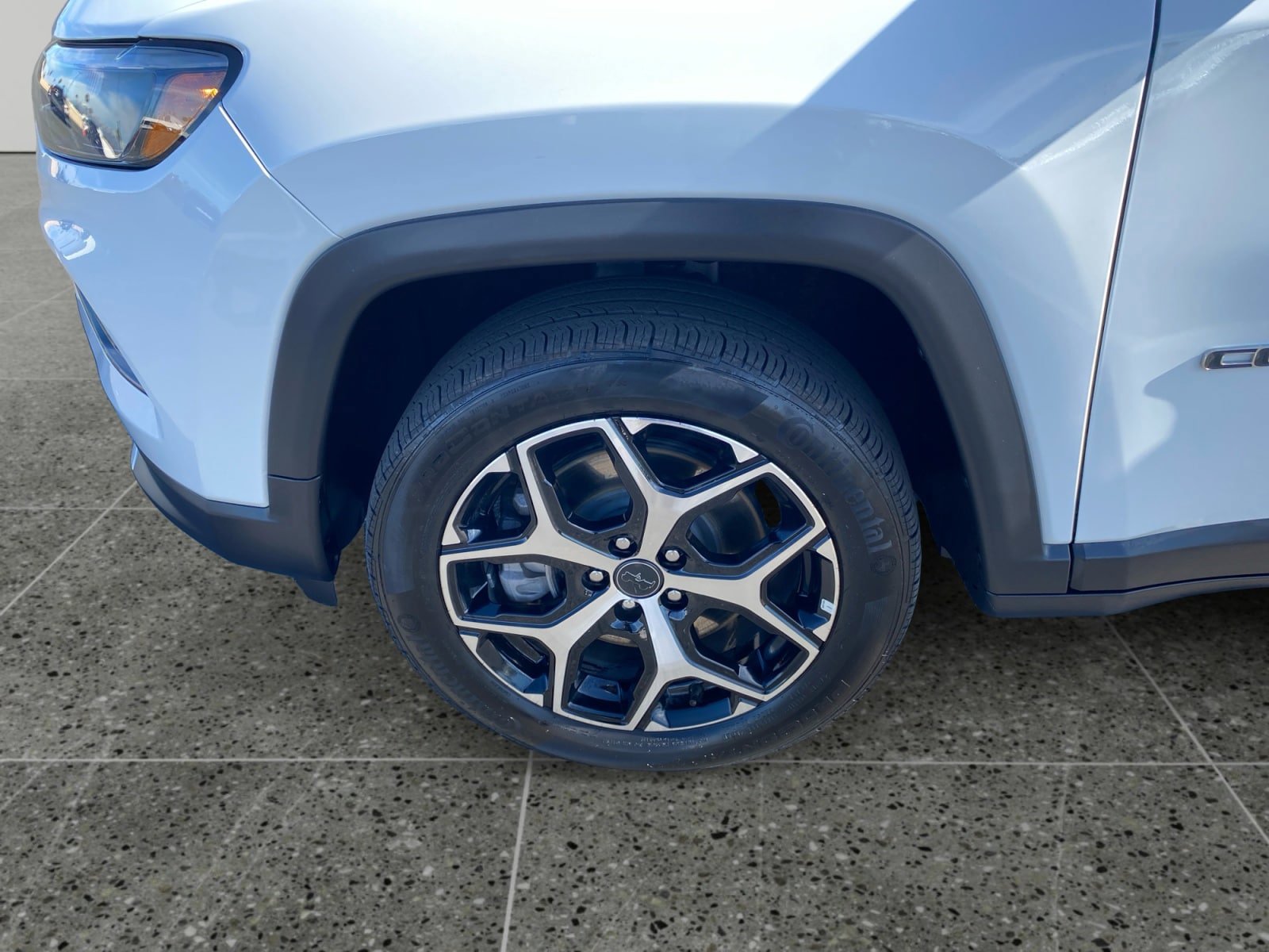 Used 2025 Jeep Compass Limited AWD/4WD image 14