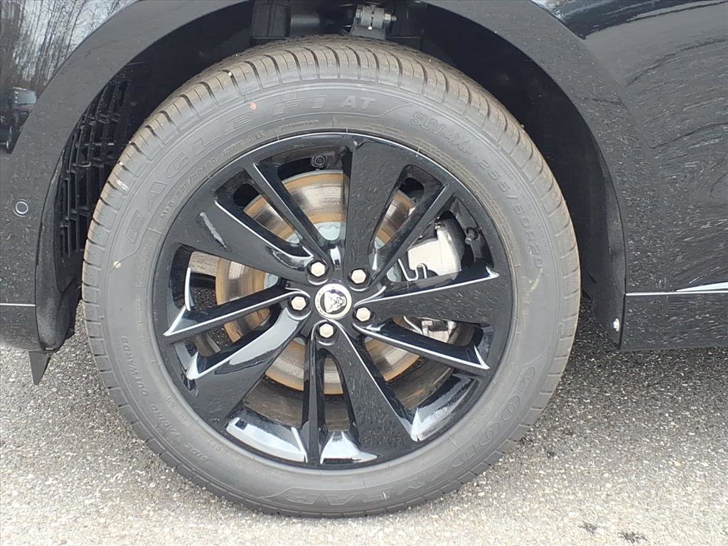 New 2026 Jaguar F-PACE R-Dynamic S image 9