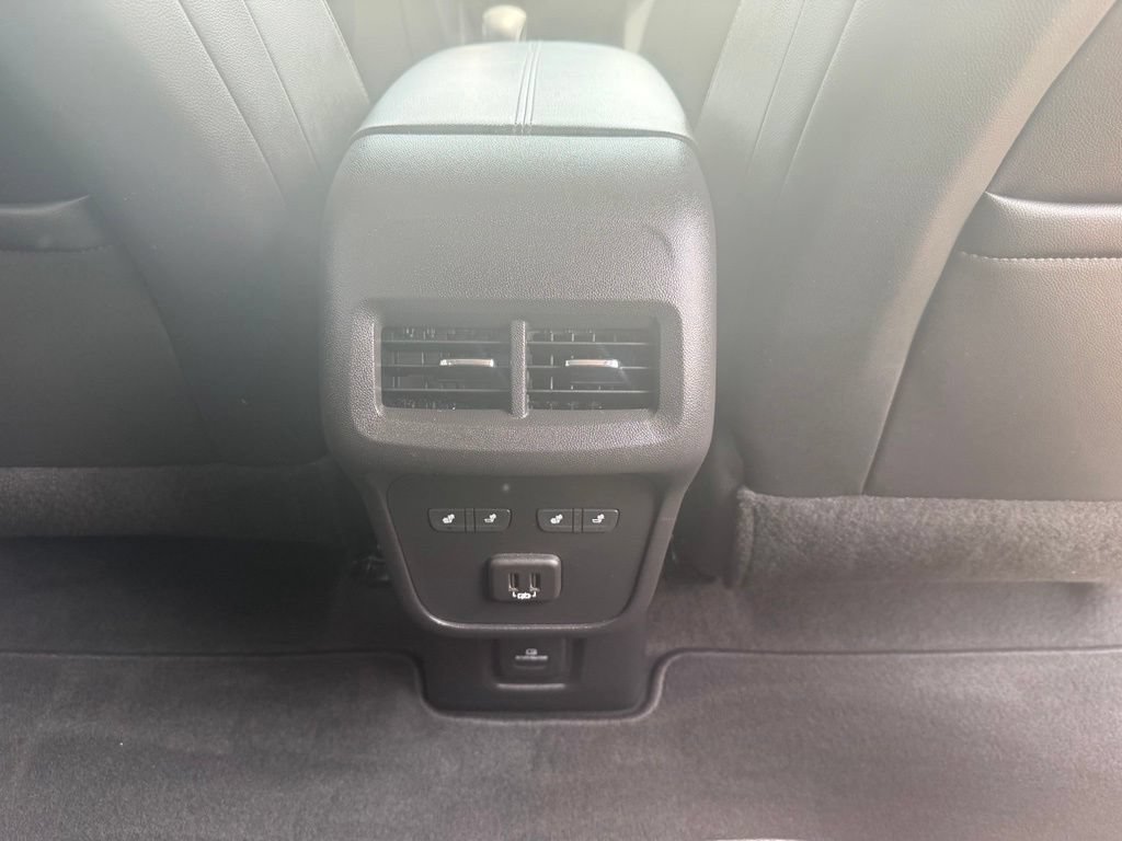 Used 2022 Chevrolet Equinox Premier FWD image 20