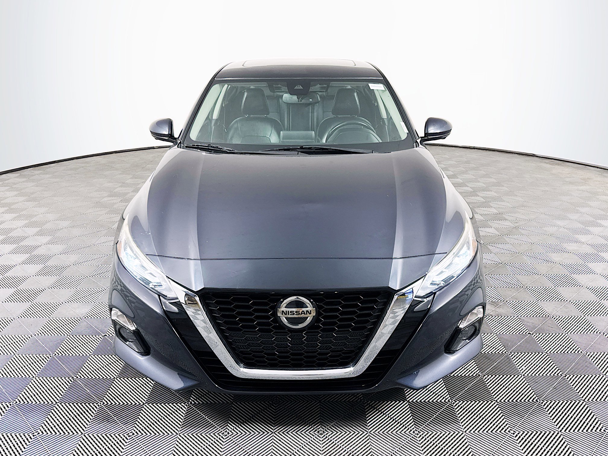 Used 2020 Nissan Altima 2.0 Platinum video 2