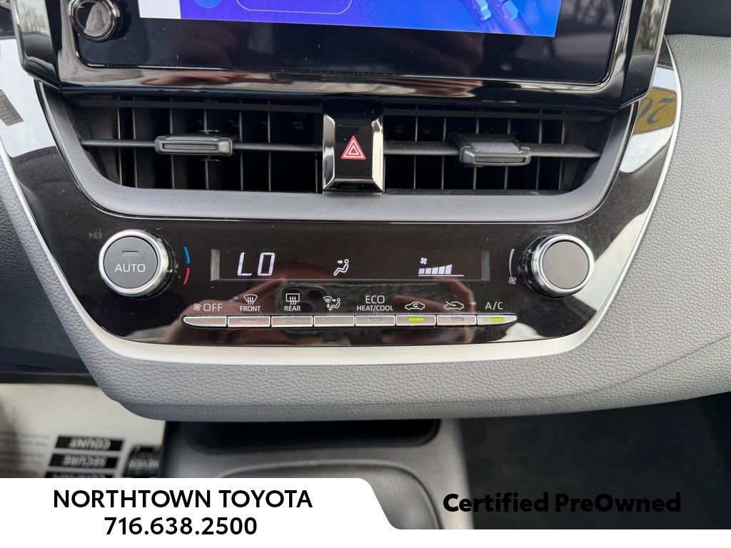 Used 2023 Toyota Corolla LE image 29