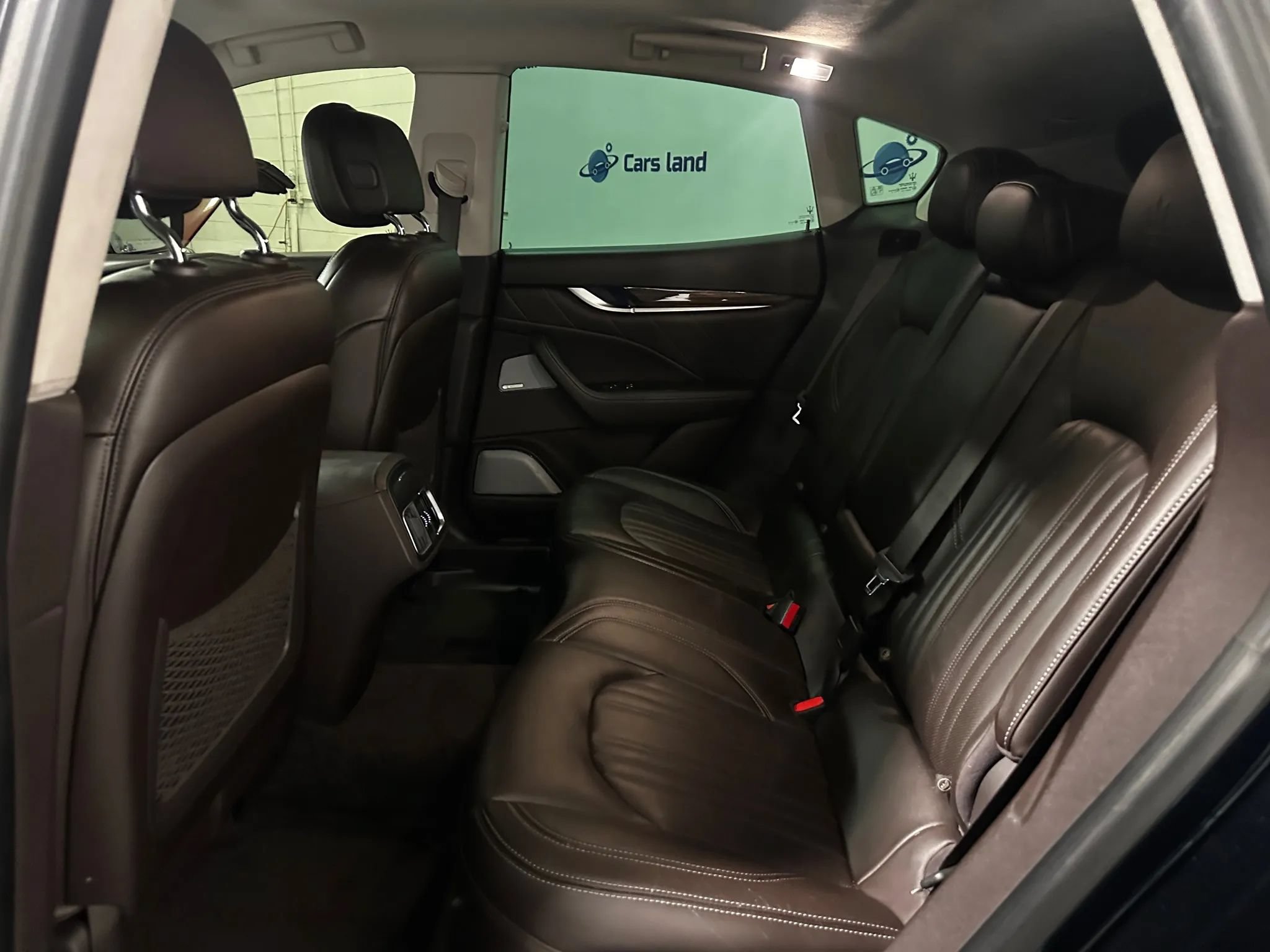 Used 2019 Maserati Levante GranLusso AWD/4WD image 15