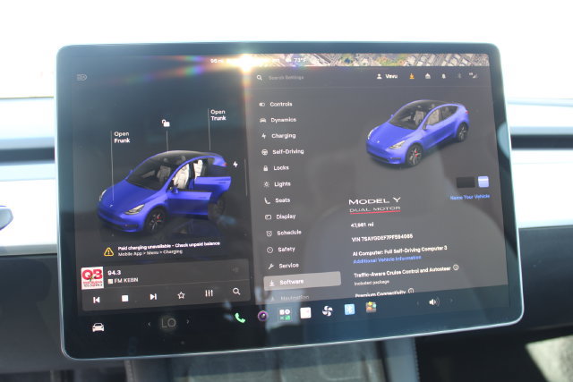 Used 2023 Tesla Model Y Performance AWD/4WD image 16
