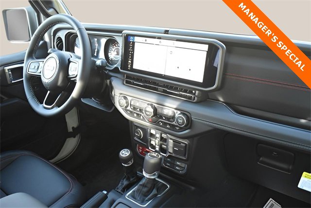 New 2025 Jeep Gladiator Rubicon image 17