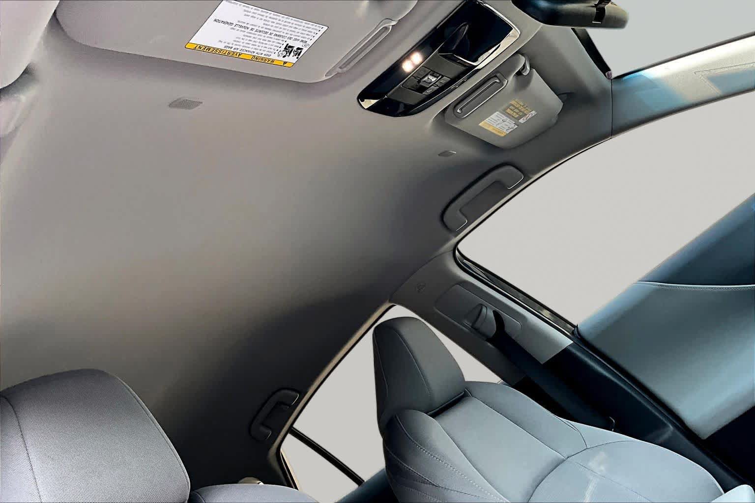 Certified 2024 Toyota Venza LE AWD/4WD image 14
