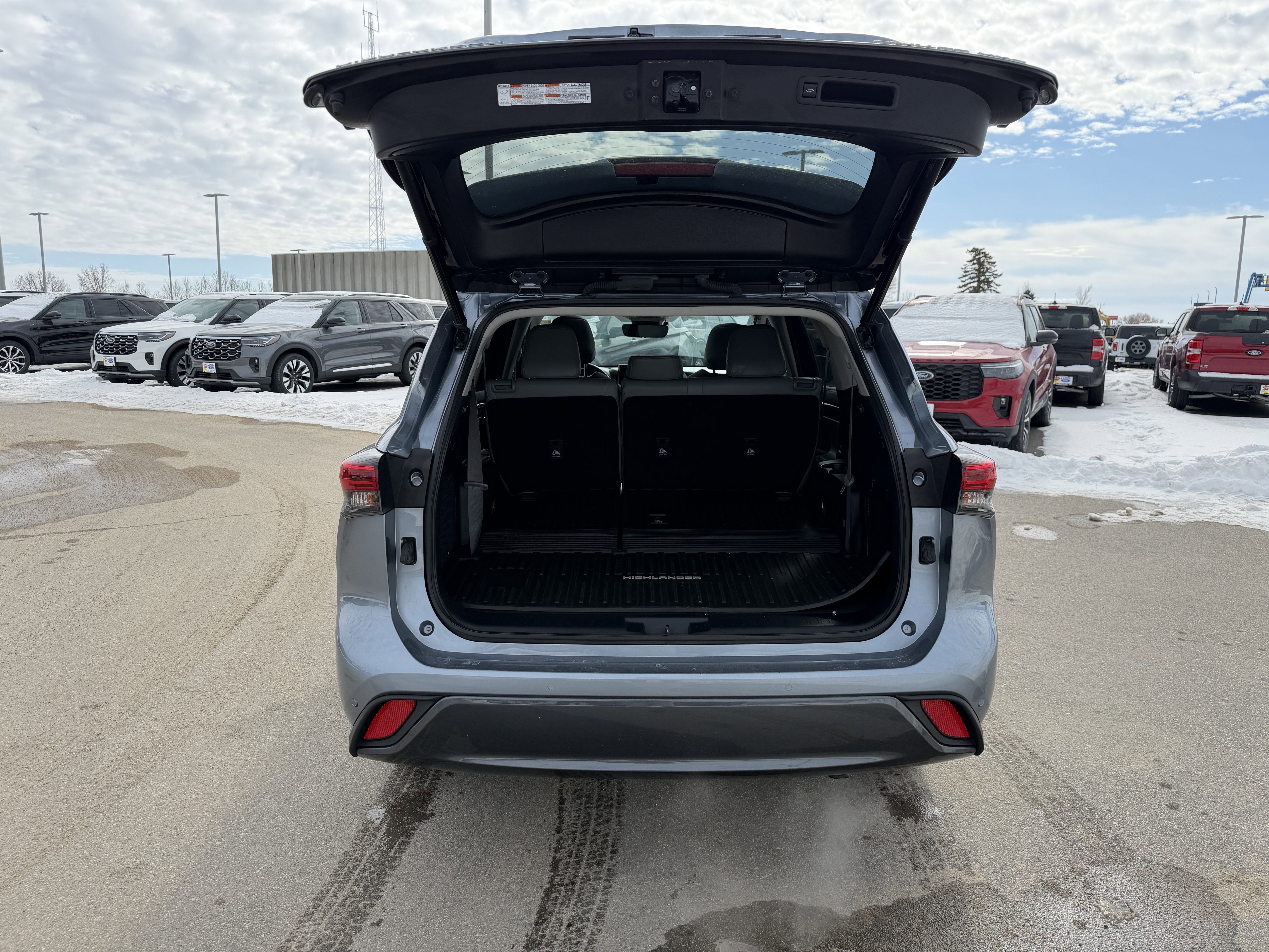 Used 2020 Toyota Highlander Limited image 22