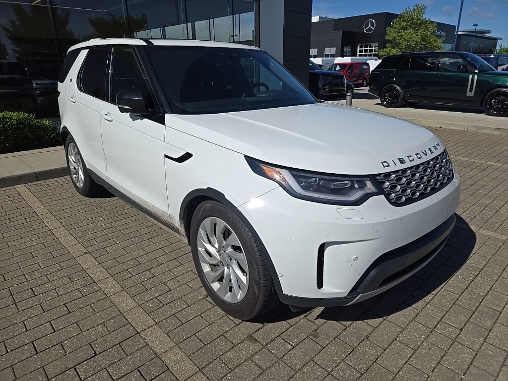 Certified 2025 Land Rover Discovery S AWD/4WD image 3