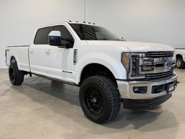 Used 2017 Ford F350 Lariat w/ Lariat Ultimate Package AWD/4WD image 5