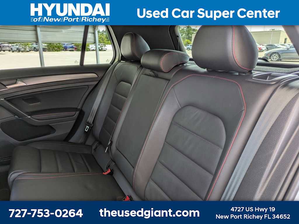 Used 2019 Volkswagen GTI SE FWD image 14